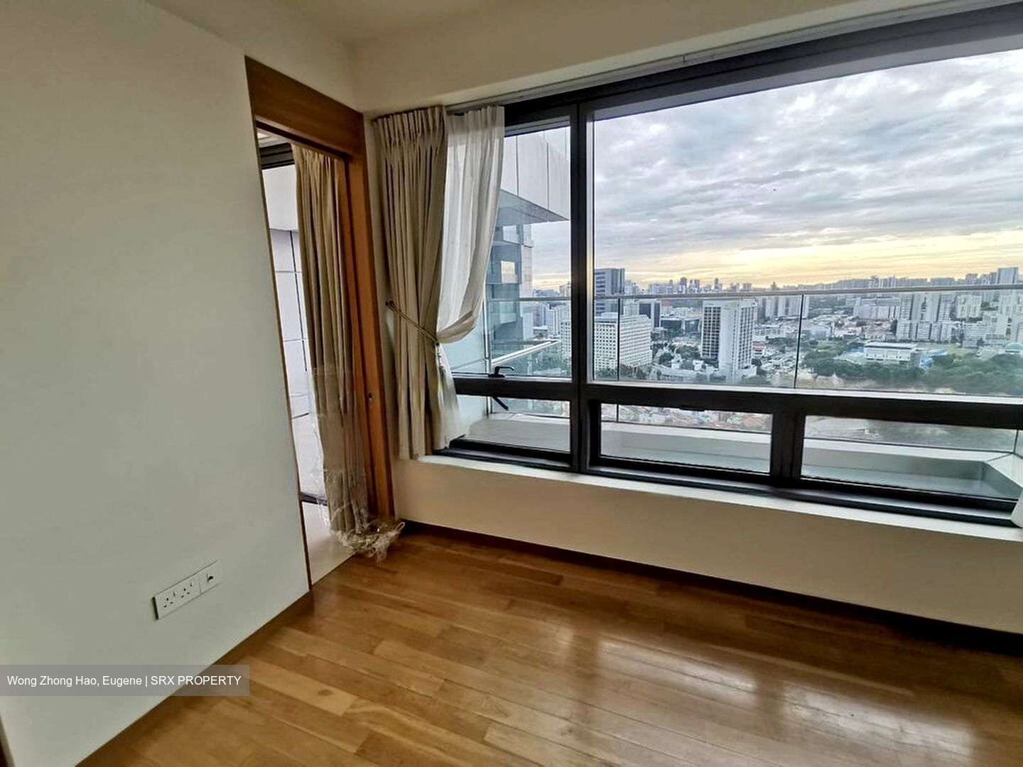Concourse Skyline (D7), Apartment #458832001